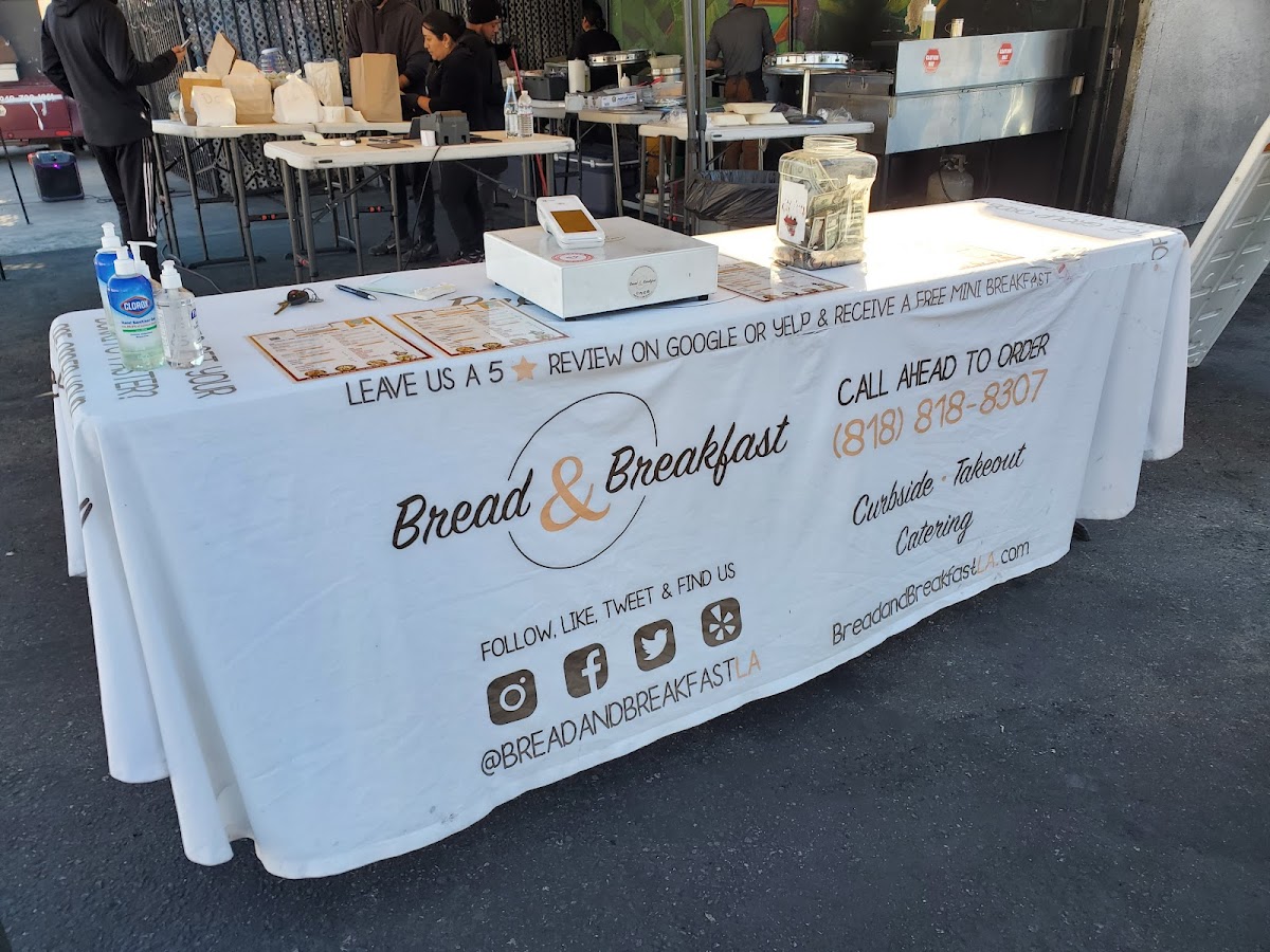 Bread & Breakfast - North Hollywood
